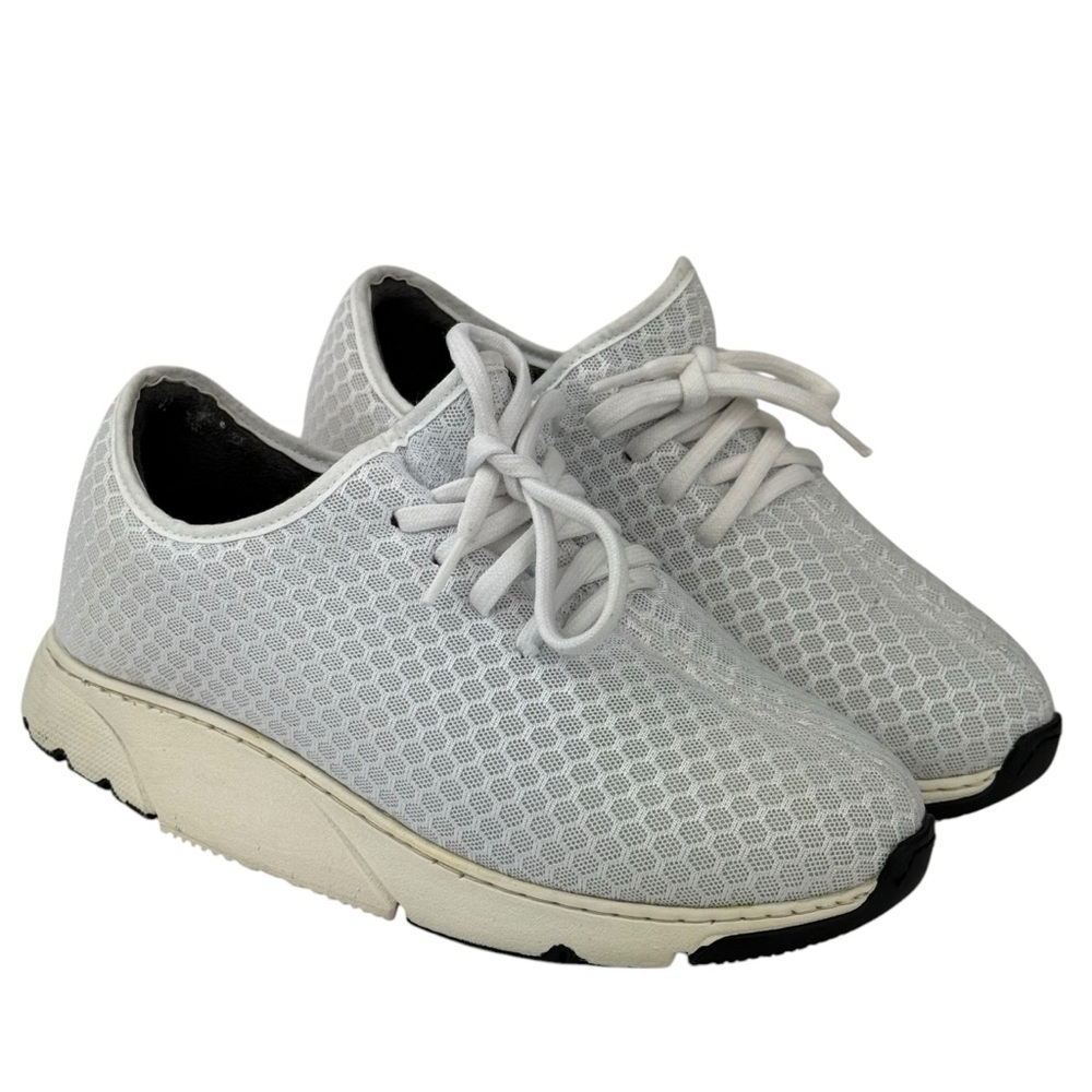 Axis White Balance Shoes Stabilized Walking Lace Up Sneakers Size 5 US